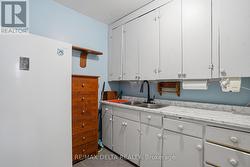 Butler's Pantry when you come in from back yard. - 