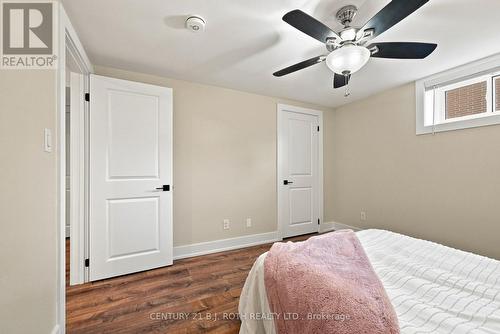 12 Bothwell Crescent, Barrie, ON - Indoor Photo Showing Bedroom