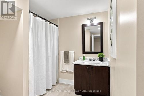 12 Bothwell Crescent, Barrie, ON - Indoor Photo Showing Bathroom