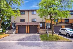 25 CARLETON PLACE Brampton, ON L6T 3Z4