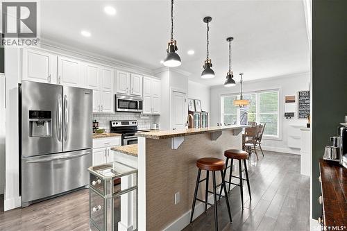 431 Eaton Lane, Saskatoon, SK - Indoor Photo Showing Kitchen With Stainless Steel Kitchen With Upgraded Kitchen