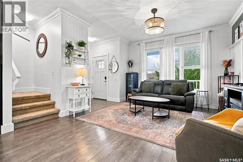 431 Eaton Lane, Saskatoon, SK - Indoor Photo Showing Living Room
