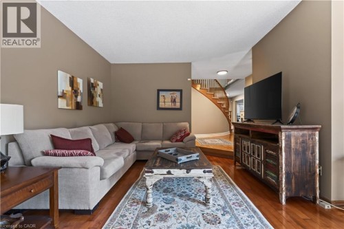 3194 Tania Crescent, Burlington, ON - Indoor Photo Showing Living Room