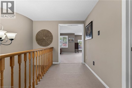 Hallway leading to master bedroom retreat - 3194 Tania Crescent, Burlington, ON - Indoor Photo Showing Other Room