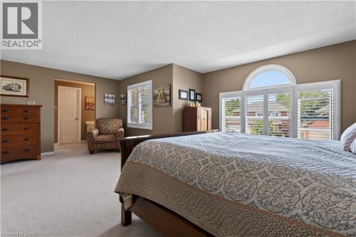 3194 Tania Crescent, Burlington, ON - Indoor Photo Showing Bedroom