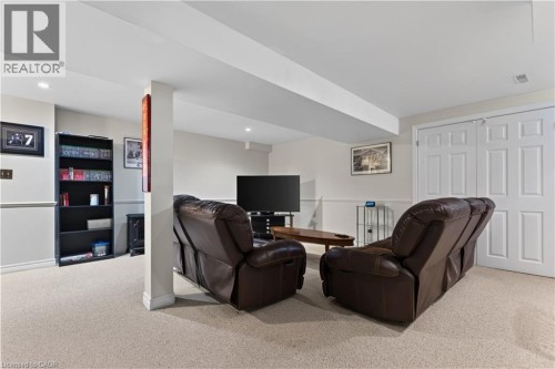 3194 Tania Crescent, Burlington, ON - Indoor