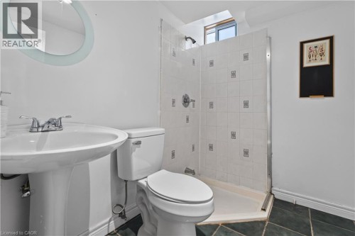 3 pc bath in basement - 3194 Tania Crescent, Burlington, ON - Indoor Photo Showing Bathroom