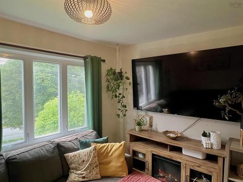2 Central Avenue, Trenton, NS - Indoor Photo Showing Other Room