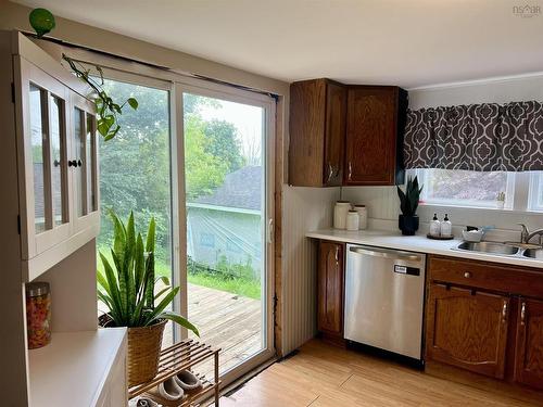 2 Central Avenue, Trenton, NS - Indoor Photo Showing Kitchen With Double Sink