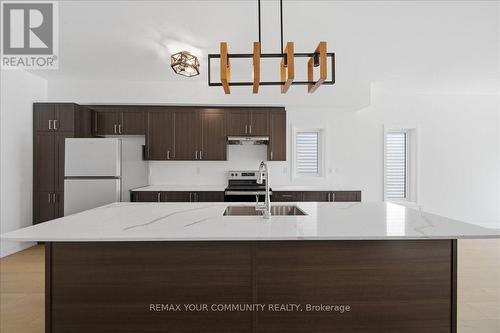 26 FLAN BOULEVARD , Barrie, Ontario L9J 0E1 4