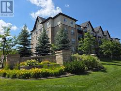304 - 40 FERNDALE DRIVE Barrie, ON L4N 2L3