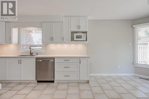 265 Mississaga Street, Oakville, ON - Indoor Photo Showing Kitchen