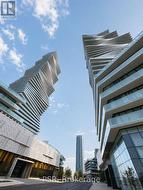 2904 - 3900 CONFEDERATION PARKWAY Mississauga, ON L5B 0M3