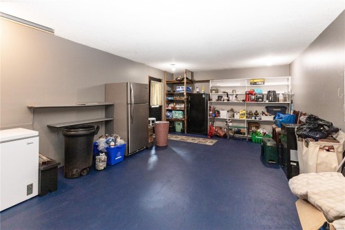 1985 Willis Rd, Campbell River, BC 