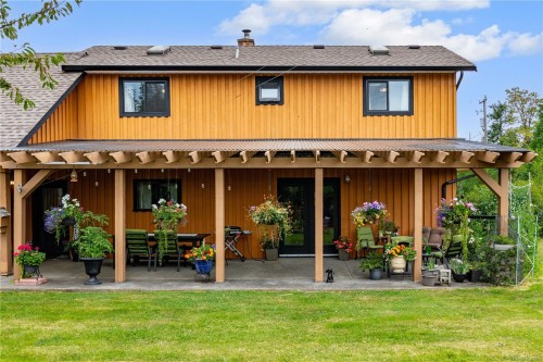 1985 Willis Rd, Campbell River, BC 
