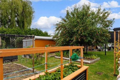 1985 Willis Rd, Campbell River, BC 