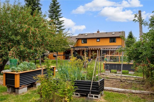 1985 Willis Rd, Campbell River, BC 