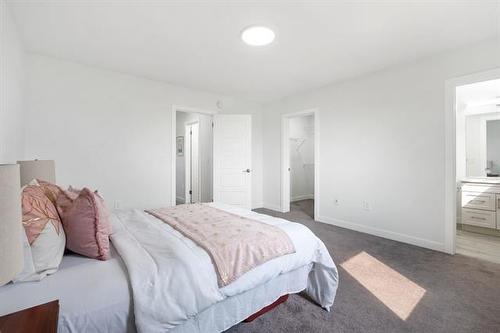 132 Red Pine Dr, West St Paul, MB - Indoor Photo Showing Bedroom