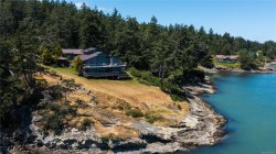 379 Mary Ann Point Rd Galiano Island, BC V0N 1P0