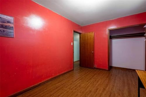565 Hartford Ave, Winnipeg, MB - Indoor Photo Showing Other Room