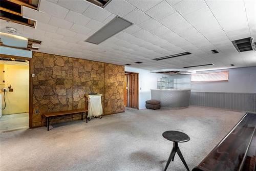 565 Hartford Ave, Winnipeg, MB - Indoor