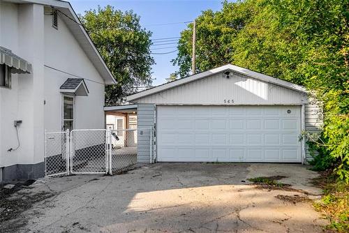 565 Hartford Ave, Winnipeg, MB - Outdoor With Exterior