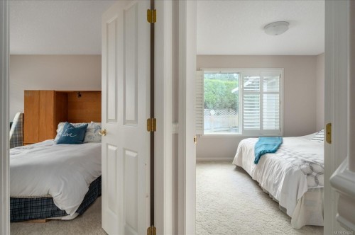828 Devon Pl, Qualicum Beach, BC 