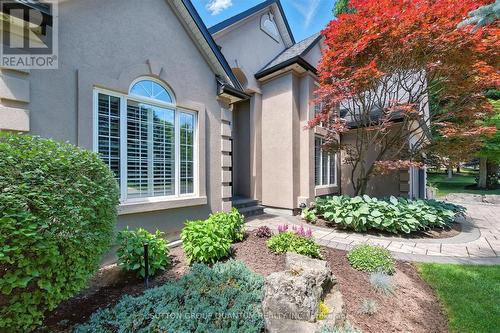 1109 Forestvale Drive, Burlington, ON - Outdoor