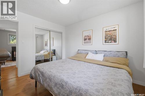 98 Dunsmore Drive, Regina, SK - Indoor Photo Showing Bedroom
