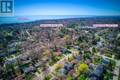 2048 DEVON ROAD , Oakville, Ontario L6J 2N2 2