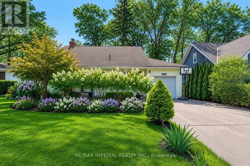 2048 DEVON ROAD , Oakville, Ontario L6J 2N2 3