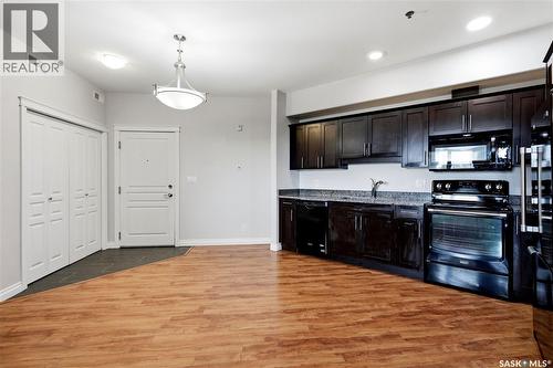 213 412 Willowgrove Square, Saskatoon, SK - Indoor Photo Showing Kitchen