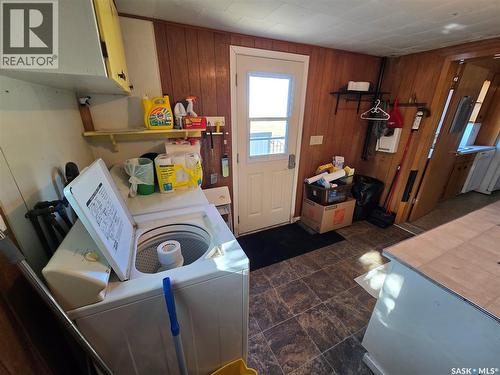 Mccormick Acreage, Weyburn Rm No. 67, SK - Indoor Photo Showing Laundry Room