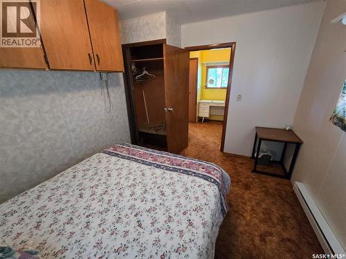 Mccormick Acreage, Weyburn Rm No. 67, SK - Indoor Photo Showing Bedroom