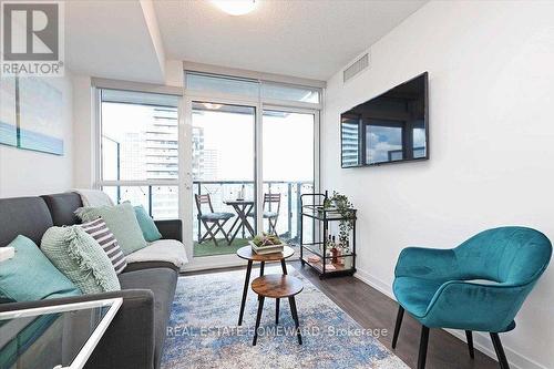 2601 - 125 Redpath Avenue, Toronto, ON - Indoor Photo Showing Living Room