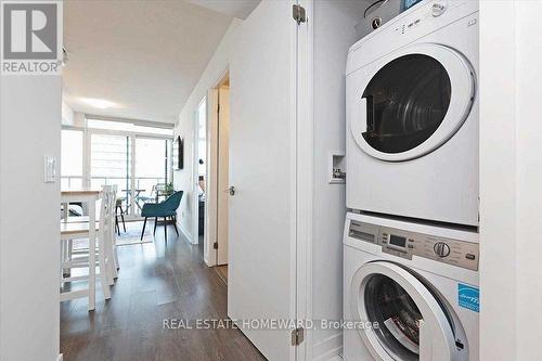 2601 - 125 Redpath Avenue, Toronto, ON - Indoor Photo Showing Laundry Room