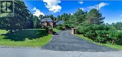 2 HERON TRAIL  Whitchurch-Stouffville, ON L3Y 4W1