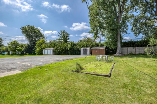 Extérieur - 336 Boul. Samson, Laval (Sainte-Dorothée), QC - Outdoor