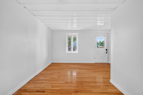 Living Room - 99 6E Rue, L'Islet, QC - Indoor Photo Showing Other Room