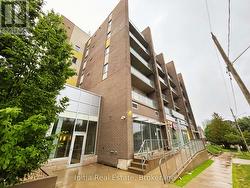 B303 - 62 BALSAM STREET  Waterloo, ON N2L 3H2