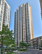 2402 - 3 MICHAEL POWER PLACE Toronto, ON M9A 0A2