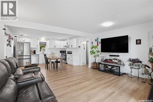 16 Walsh Street, Qu'Appelle, SK - Indoor Photo Showing Living Room