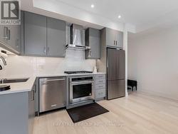 10 - 52 HOLMES AVENUE Toronto, ON M2N 0J9