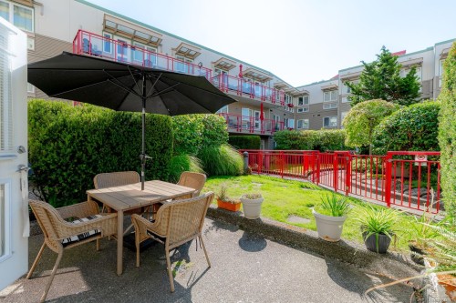 #207-99 Chapel St, Nanaimo, BC - Outdoor With Deck Patio Veranda