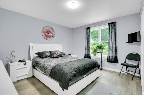 Chambre à coucher principale - 110 Rue Philipon, Saint-Calixte, QC - Indoor Photo Showing Bedroom
