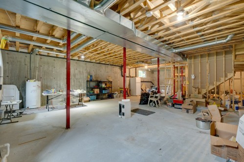 Sous-sol - 110 Rue Philipon, Saint-Calixte, QC - Indoor Photo Showing Basement