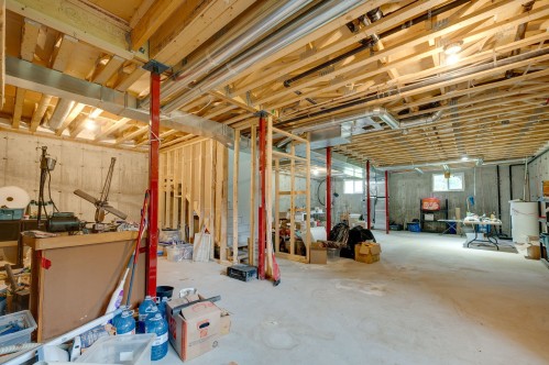 Sous-sol - 110 Rue Philipon, Saint-Calixte, QC - Indoor Photo Showing Basement