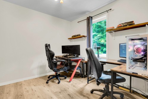 Chambre à coucher - 130 Rue Philipon, Saint-Calixte, QC - Indoor Photo Showing Office