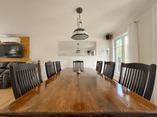 Salon - 850 Ch. Des Thuyas, Shawinigan, QC - Indoor Photo Showing Dining Room