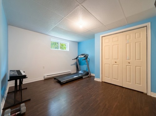 Chambre à coucher - 850 Ch. Des Thuyas, Shawinigan, QC - Indoor Photo Showing Gym Room